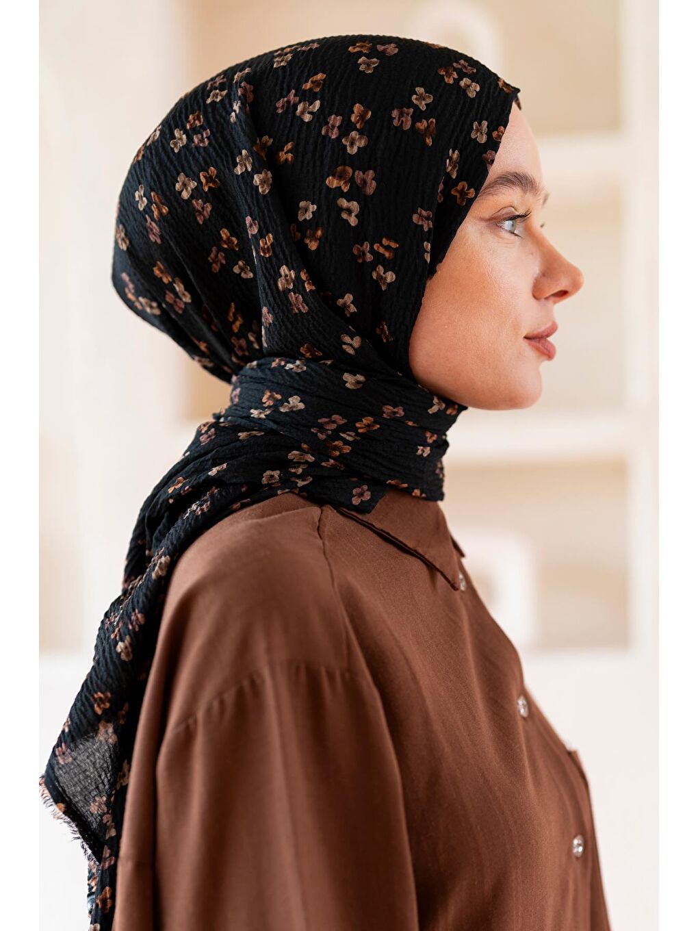 Bej Kadın Çiçek Desenli Kırışmaz Bürümcük Şal 190*80 Cm-3