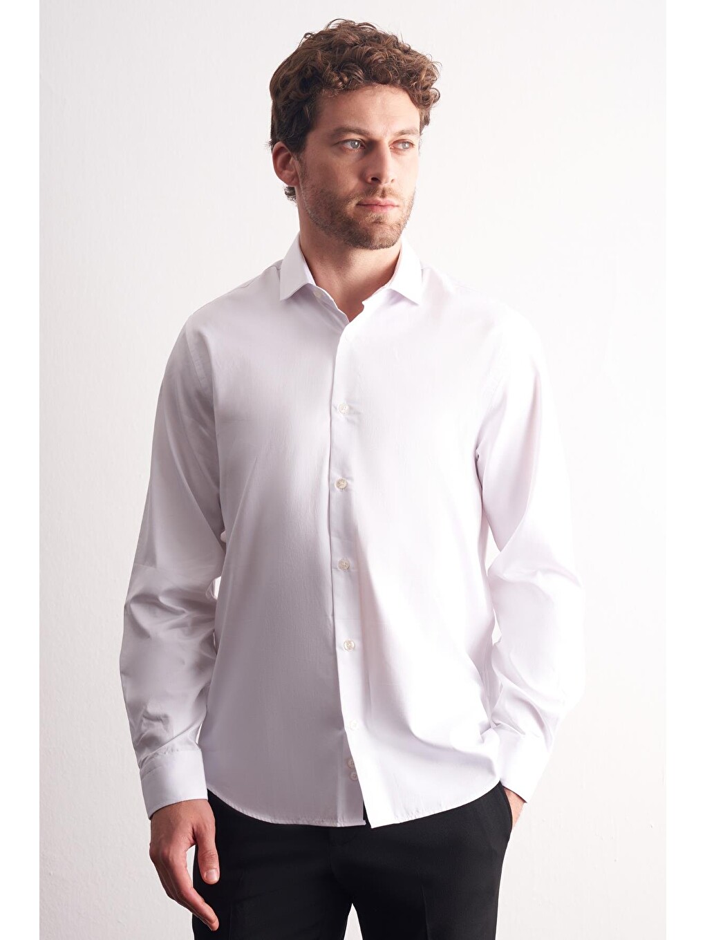 Beyaz Yarım İtalyan Yaka Saten Uzun Kol Premium Slim Fit %100 Pamuk Gömlek 1004255195