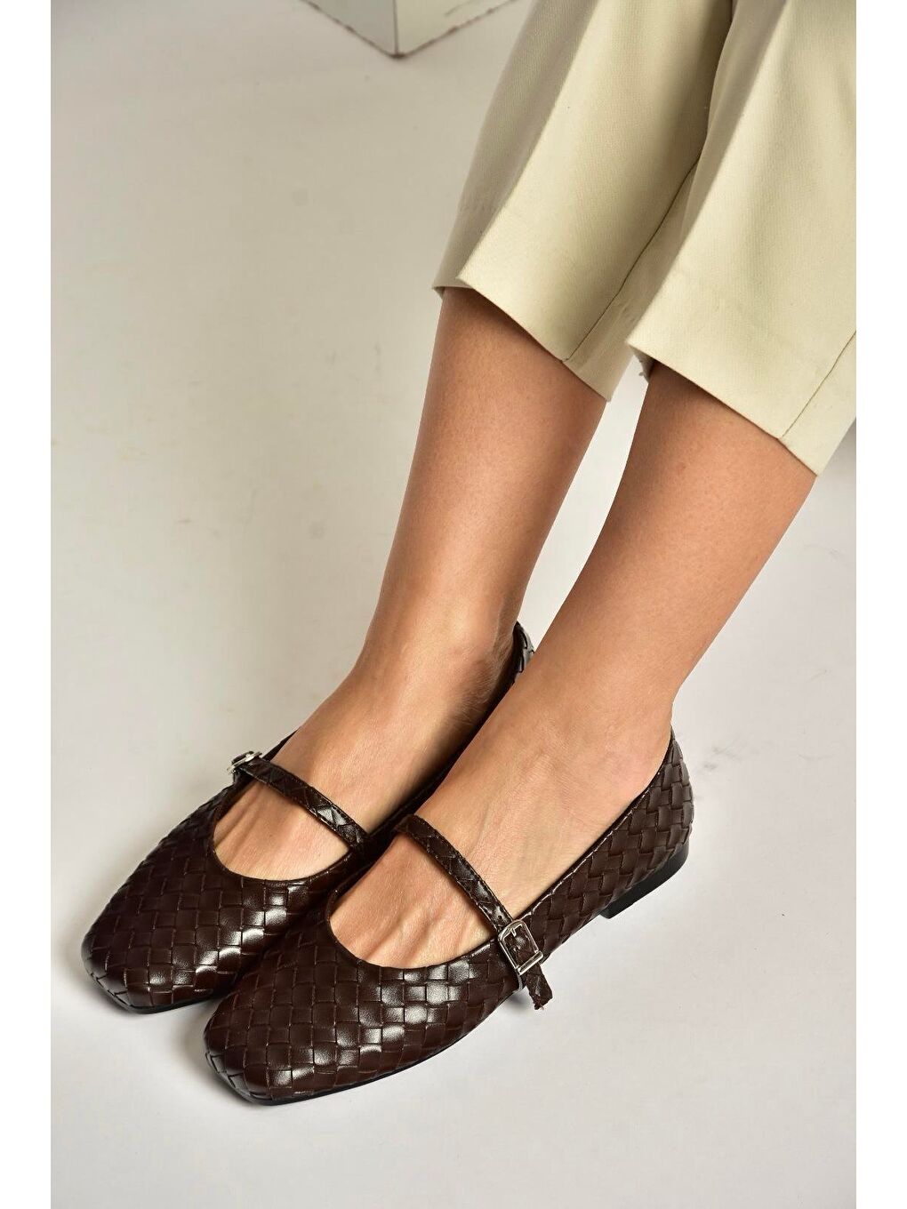 Kahverengi Kadın Babet Y726368209-2