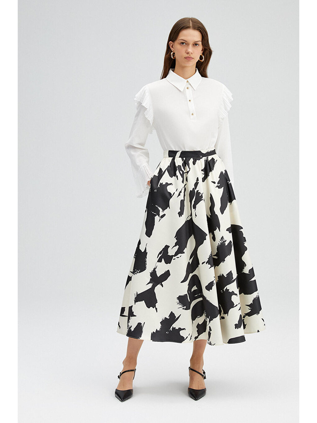 Ekru Desenli Saten Etek