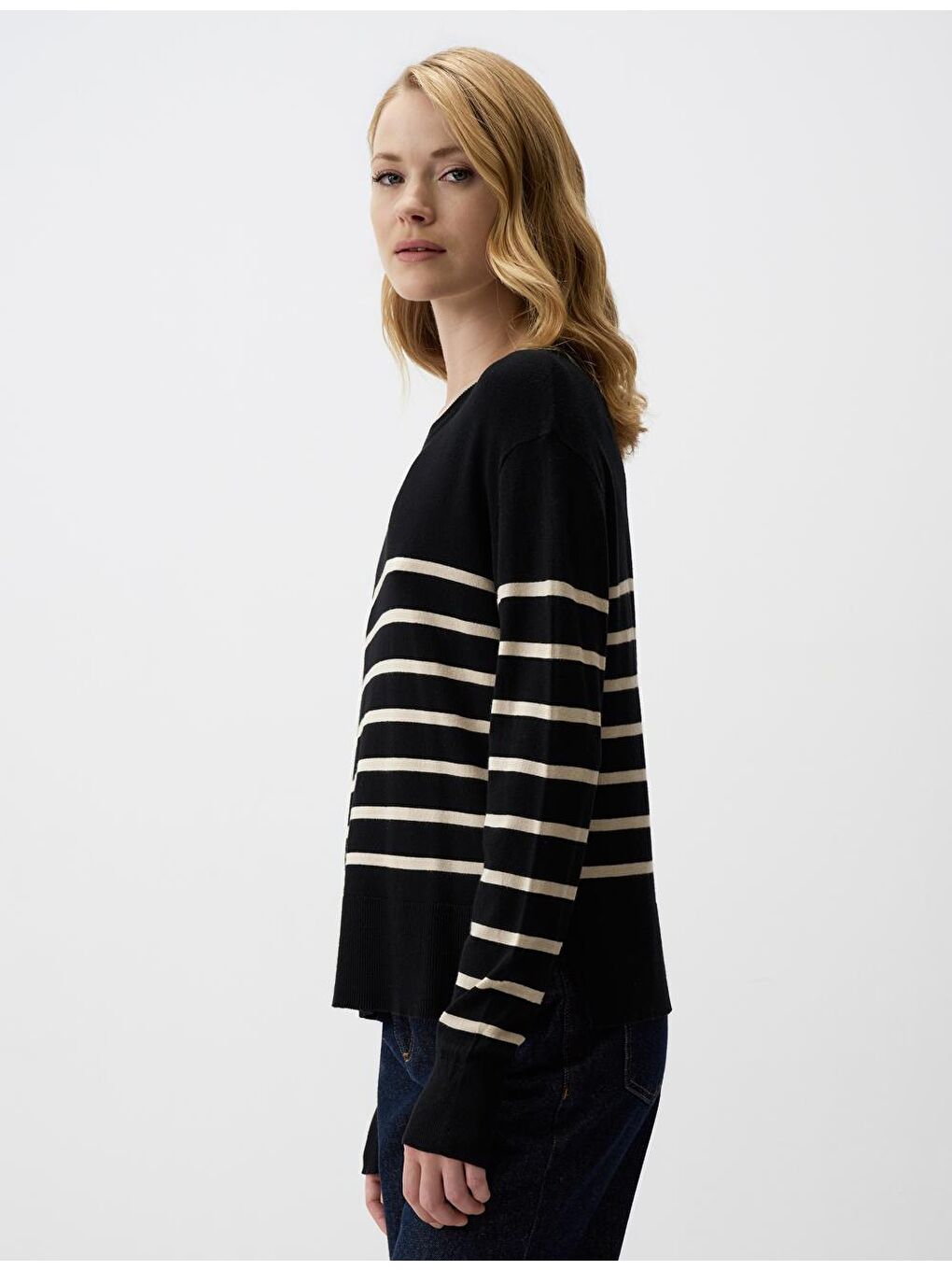 Siyah Kadın Kazak-3