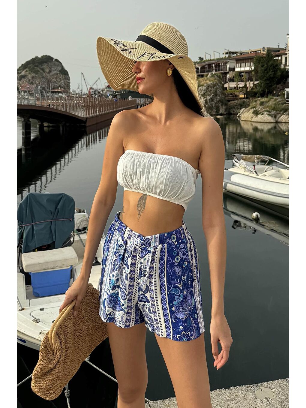 Desenli Bustiyer Mavi-Beyaz Şort Takım-1