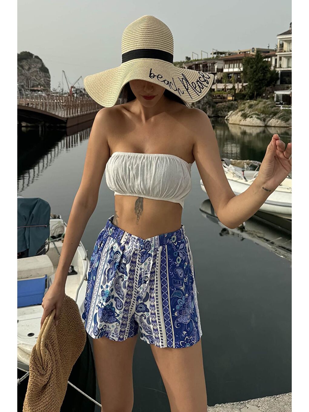 Desenli Bustiyer Mavi-Beyaz Şort Takım-3