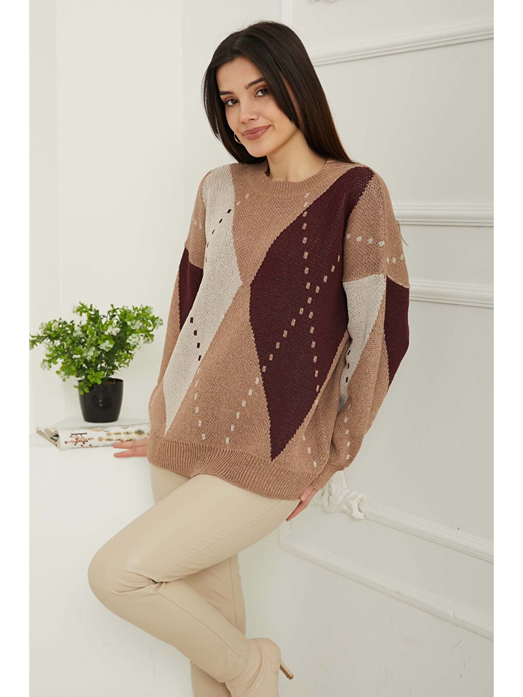 Kahverengi Kadın Bisiklet Yaka Baklava Desen Triko Kazak Sütlü Kahve - 26599-1