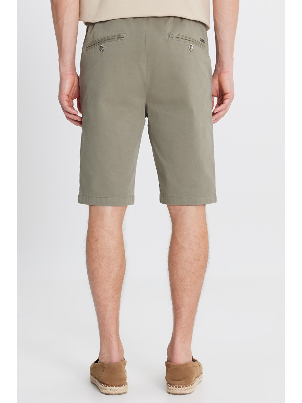 Erkek Haki Pamuklu Slim Fit Beli Bağlamalı Yan Cepli Esnek Şort-4