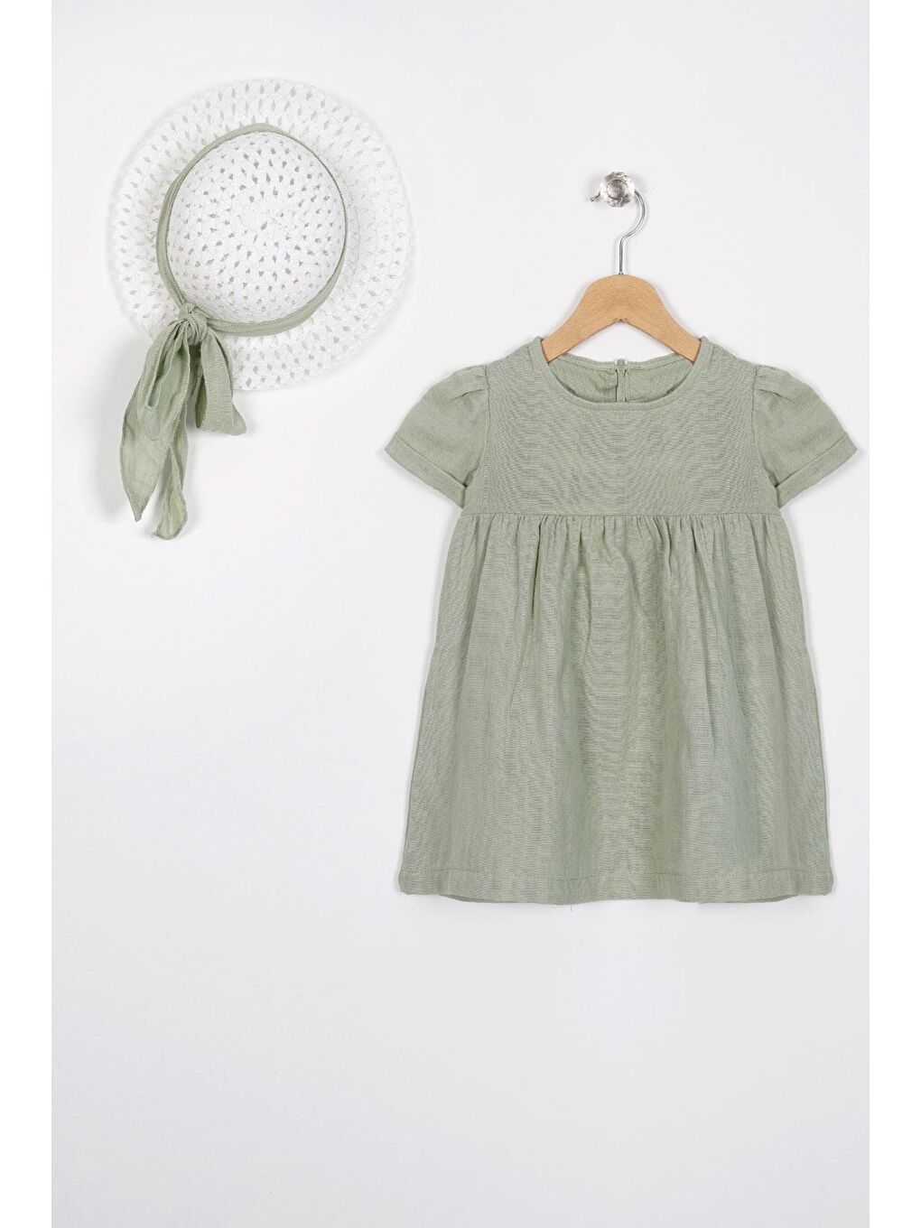 Yeşil Bisiklet Yaka Şapka Aksesuarlı Kız Çocuk Elbise