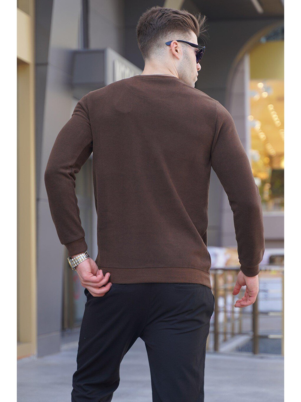 Koyu Kahverengi Bisiklet Yaka Regular Fit Basic Sweatshirt 5799-1