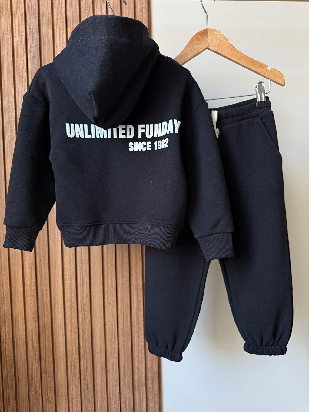 Unisex Çocuk Pamuklu Siyah Kapüşonlu Sweat & Jogger Eşofman Takım-1