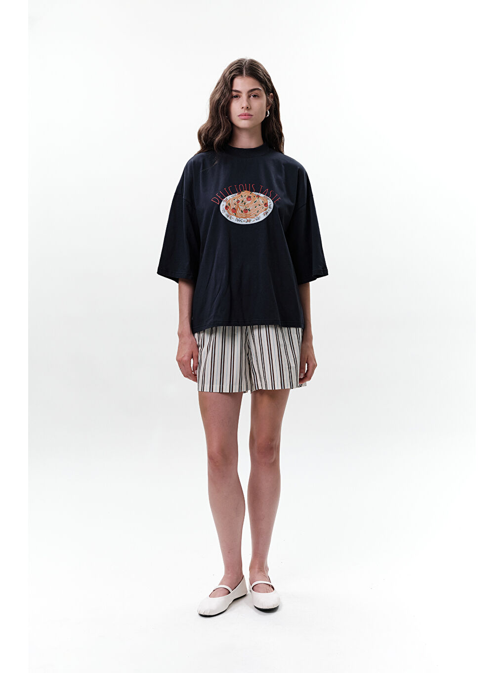 Siyah Baskılı Kısa Kol T-Shırt Pasta-3