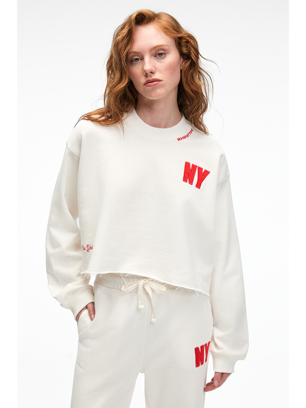 Delyra Kadın Bisiklet Yaka Rahat Kesim Nakış Detaylı Ekru Sweatshirt-1