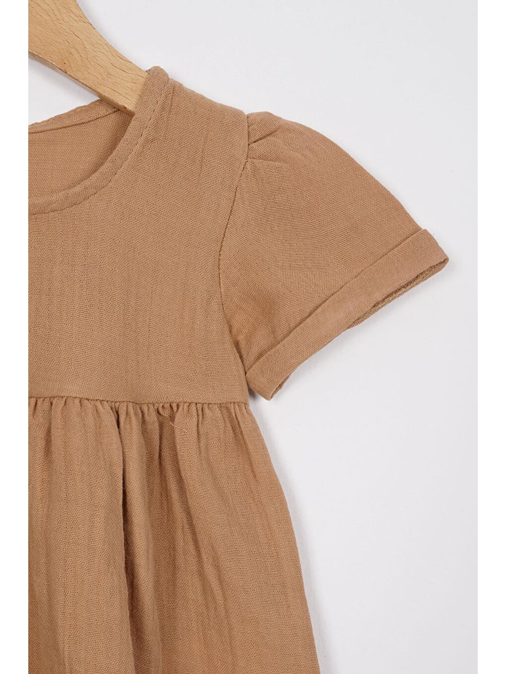 Kahverengi Bisiklet Yaka Şapka Aksesuarlı Kız Çocuk Elbise-2