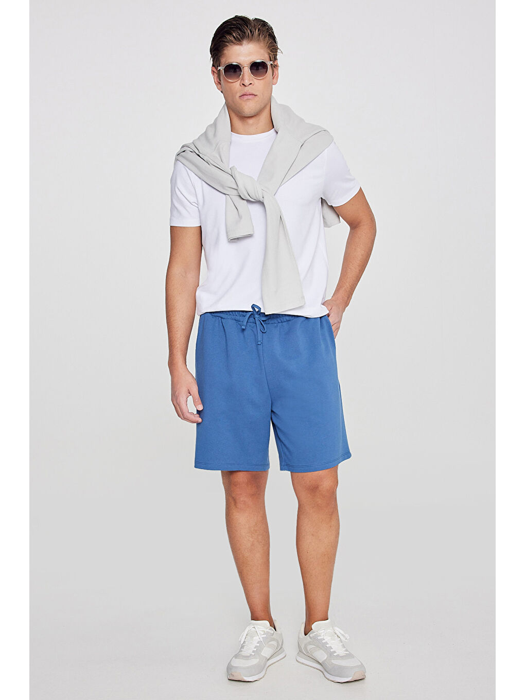 Erkek İndigo Pamuklu Rahat Nefes Alabilen 2 İplik Cepli Örme Standart Fit Normal Kesim Şort-2