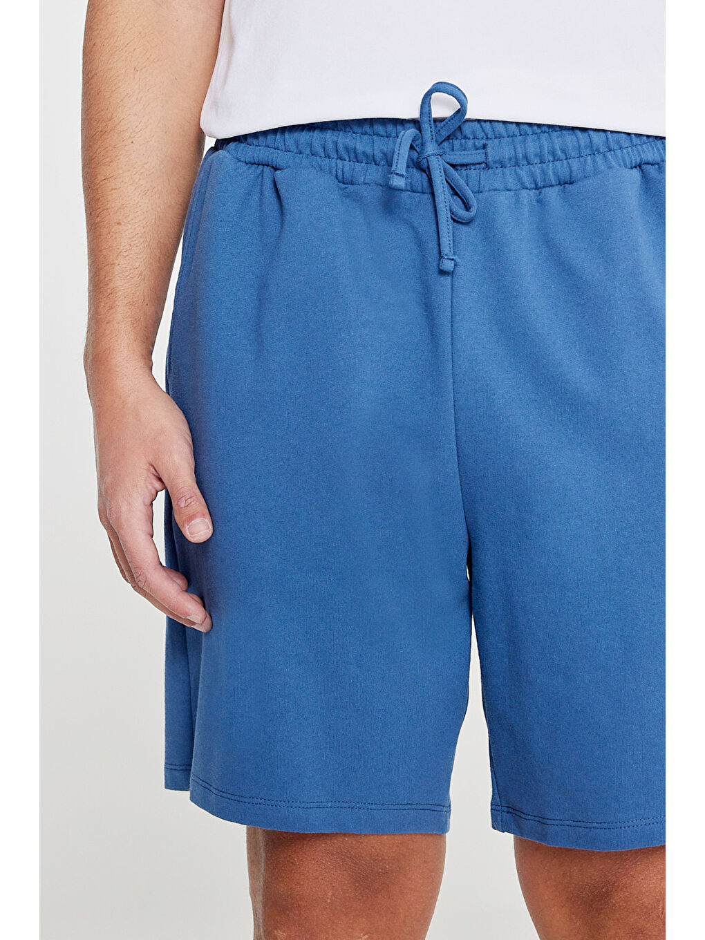 Erkek İndigo Pamuklu Rahat Nefes Alabilen 2 İplik Cepli Örme Standart Fit Normal Kesim Şort-3