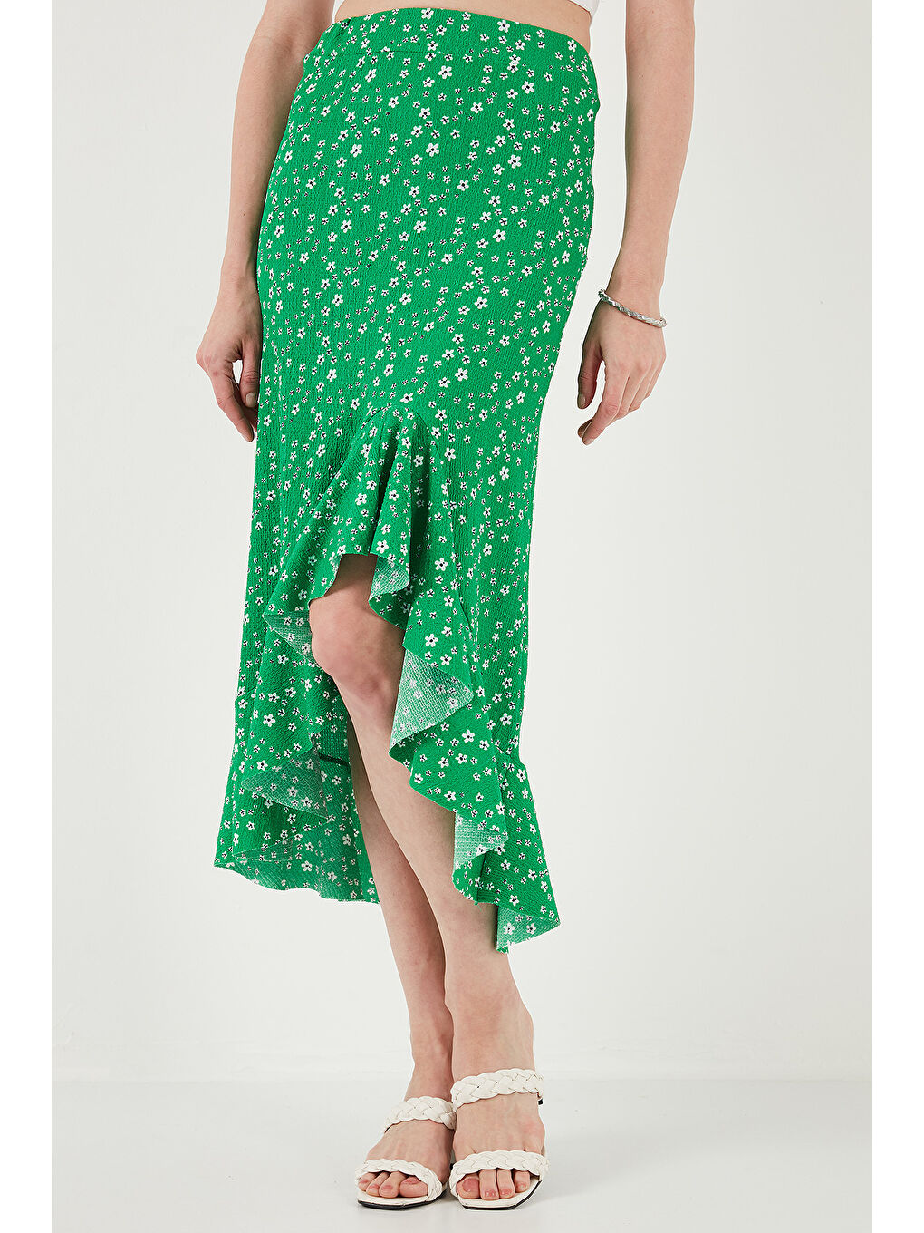 Yeşil Çiçek Desenli Regular Fit Volanlı Yüksek Bel Midi Boy Yırtmaçlı Etek 5869012-3
