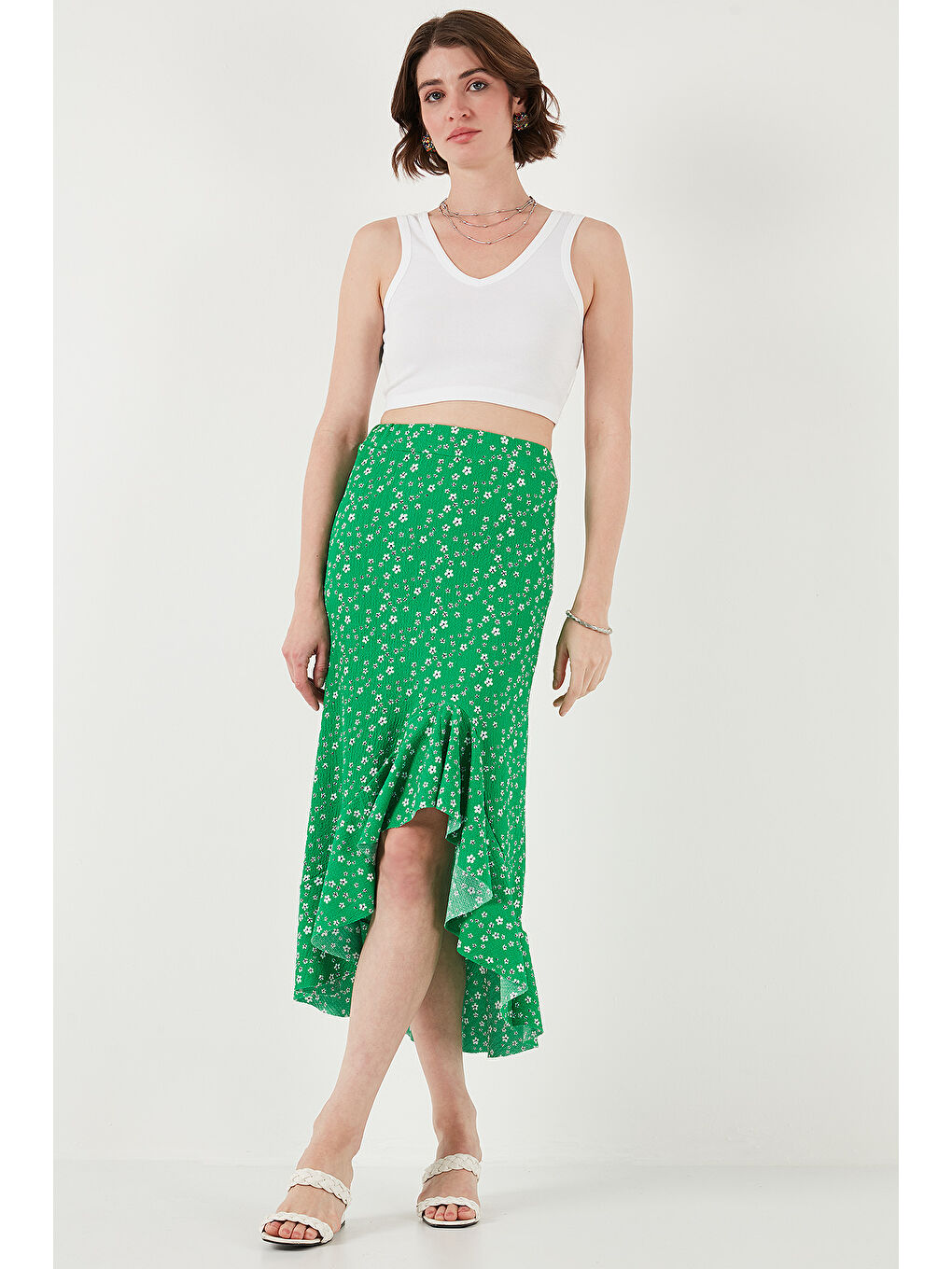 Yeşil Çiçek Desenli Regular Fit Volanlı Yüksek Bel Midi Boy Yırtmaçlı Etek 5869012-4