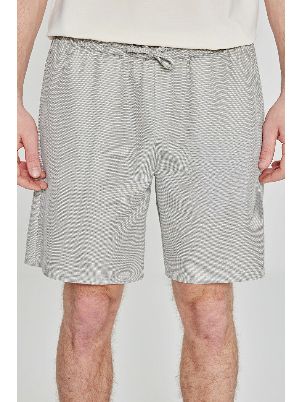 Erkek Haki Pamuklu Standart Fit Normal Kesim Beli Bağlamalı Yan Cepli Örme Şort-3