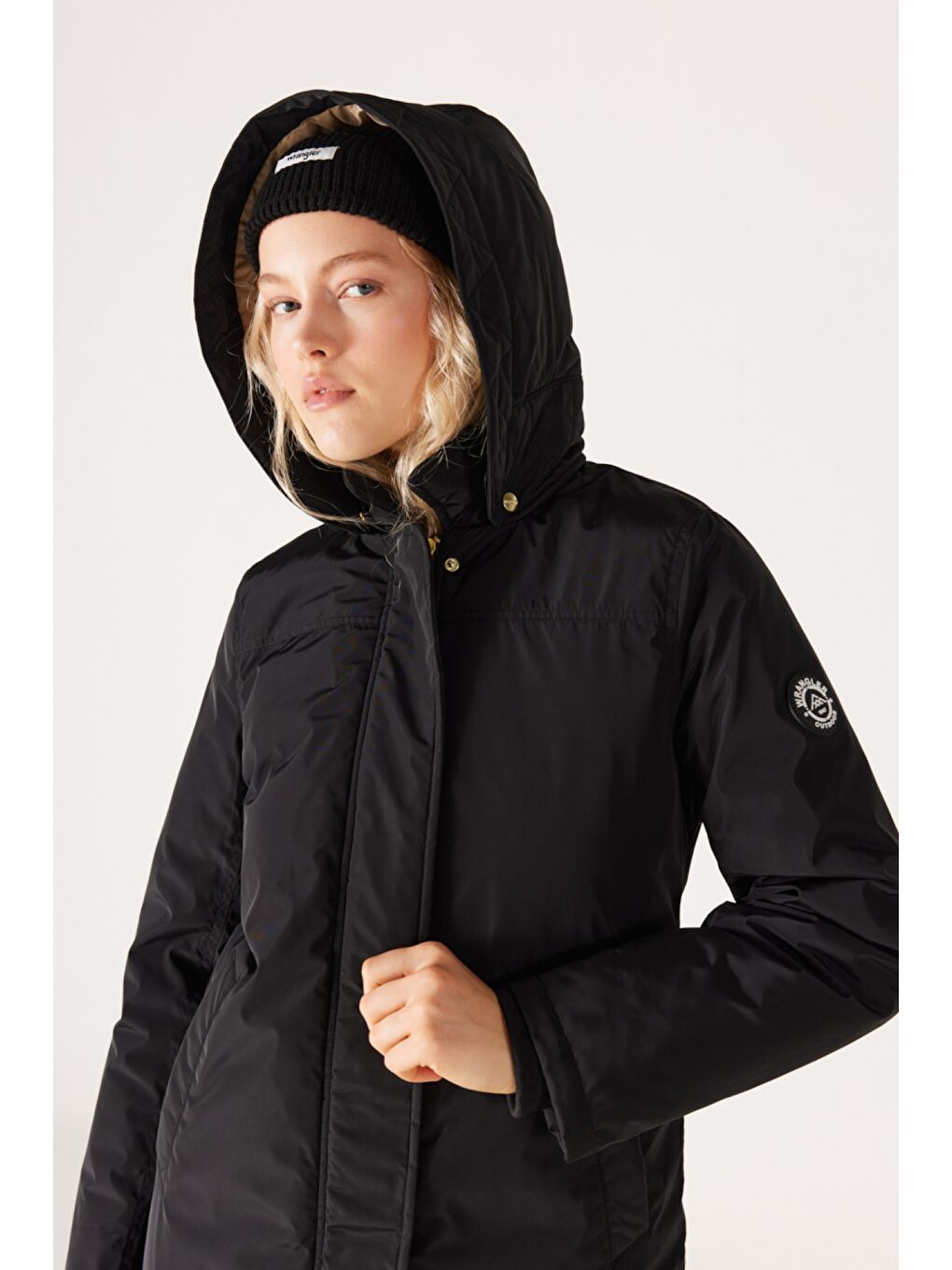 Loose Fit Rahat Kesim Kapüşonlu Siyah Parka Ceket-4