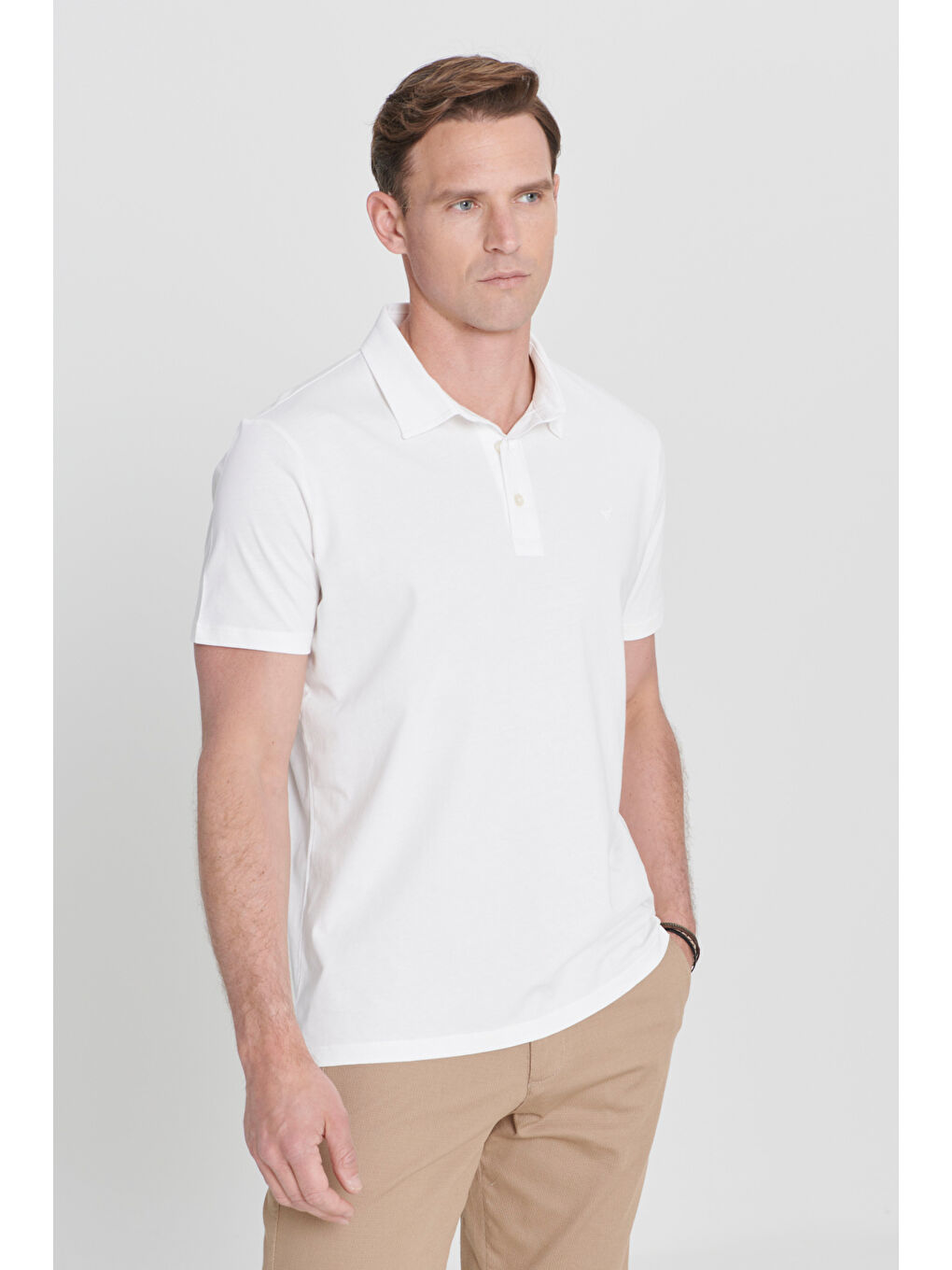 Erkek Beyaz Normal Kesim %100 Pamuk Baskılı Polo Yaka Tişört-3