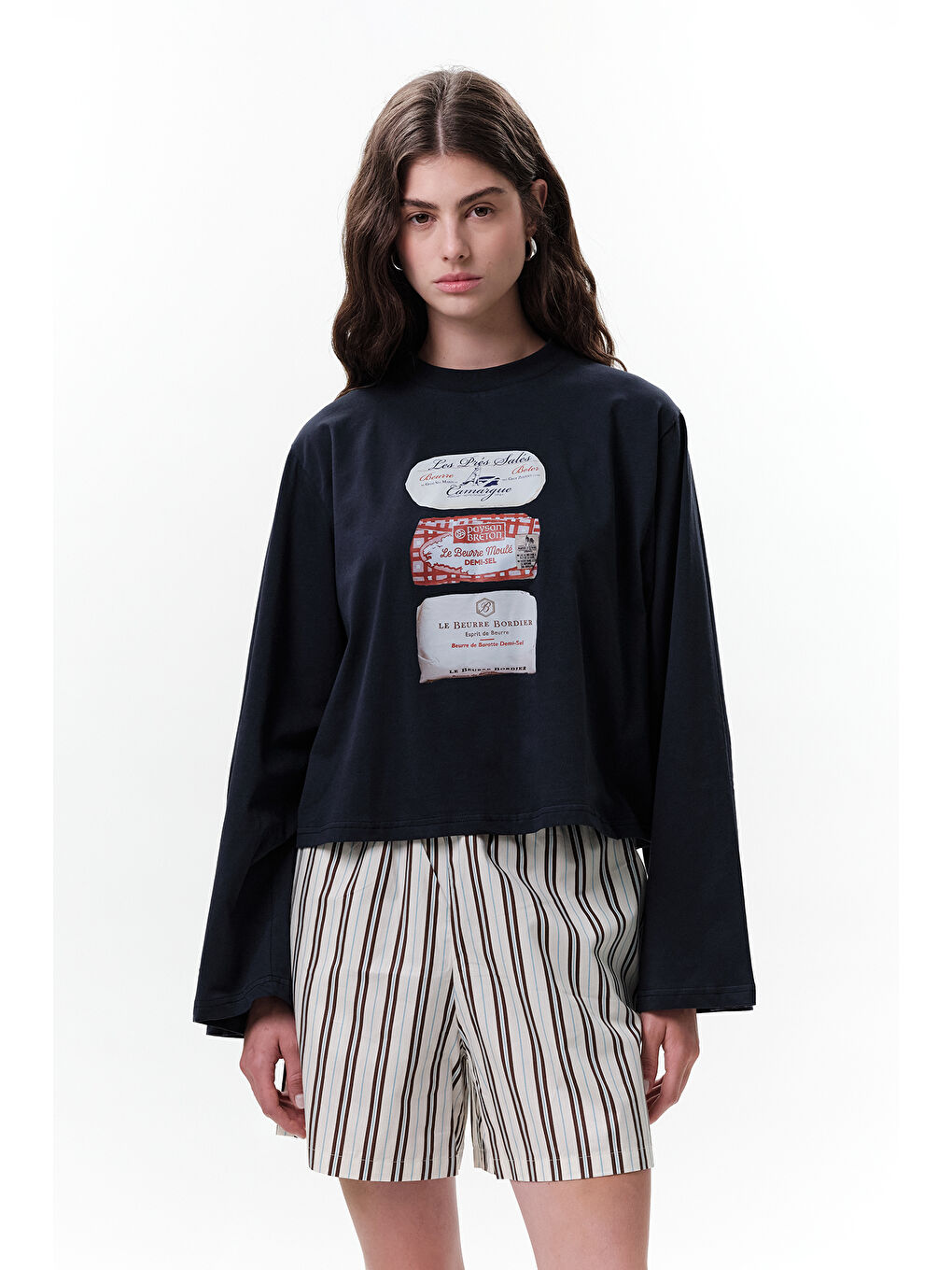 Siyah Baskılı Crop Uzun Kol T-Shırt Butter-2