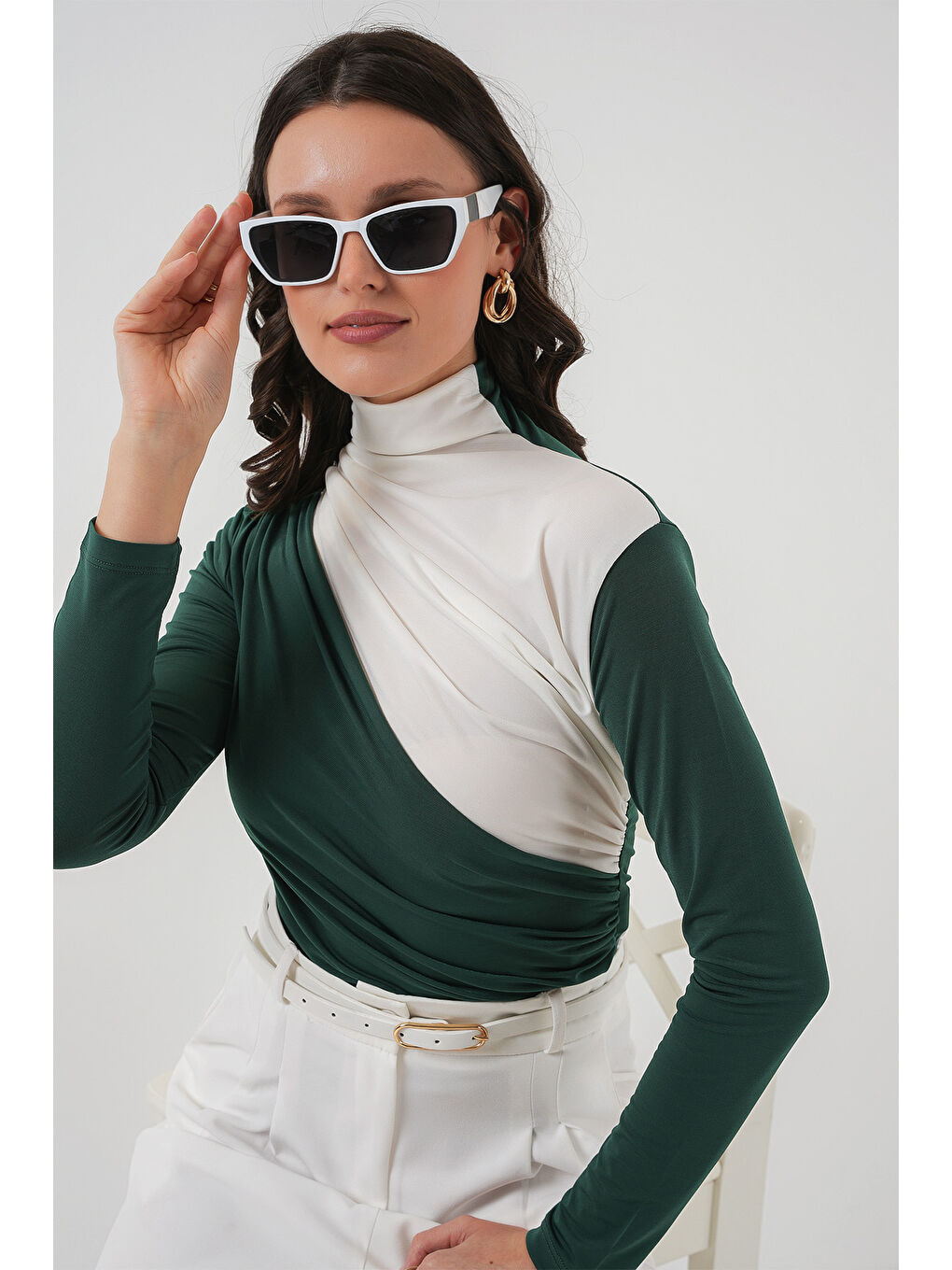 940 Büzgü Detaylı Sandy Bluz - Zümrüt Yeşili-2