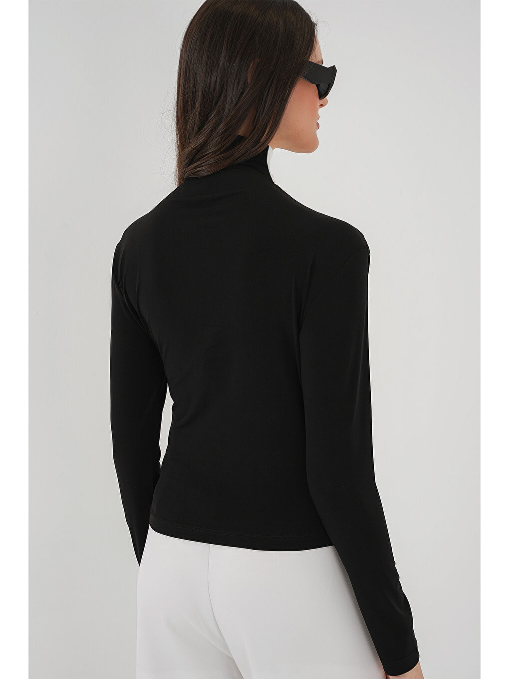 940 Büzgü Detaylı Sandy Bluz - Siyah-5