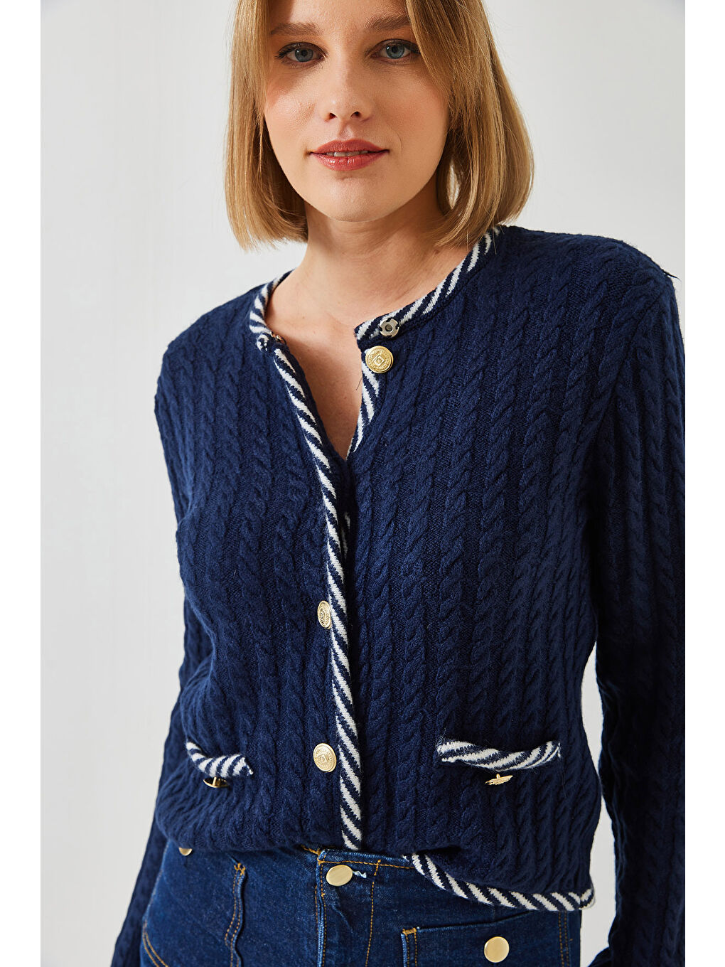 Lacivert Kadın Saç Örgülü Cepli Triko Hırka-1