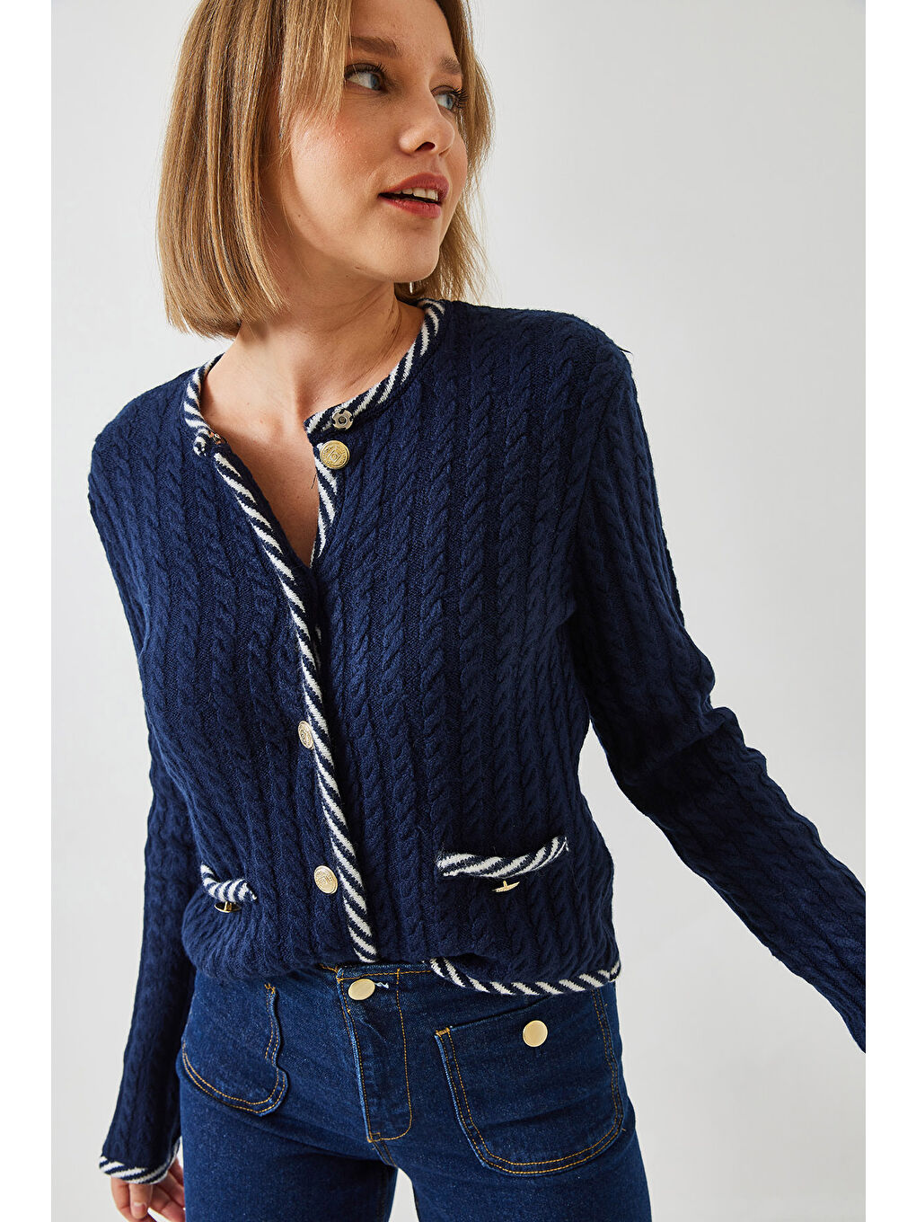 Lacivert Kadın Saç Örgülü Cepli Triko Hırka-3