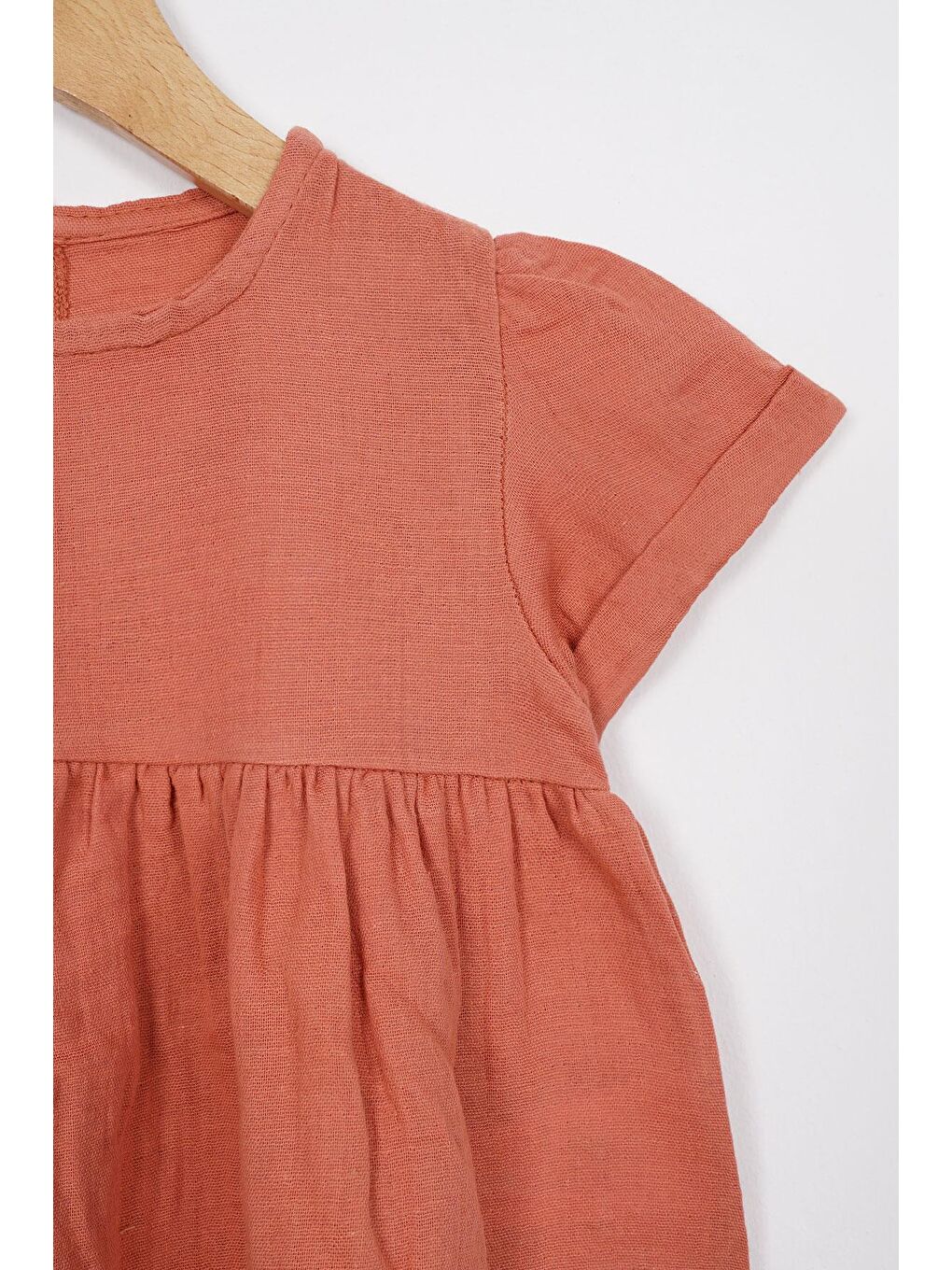 Kahverengi Bisiklet Yaka Şapka Aksesuarlı Kız Çocuk Elbise-2