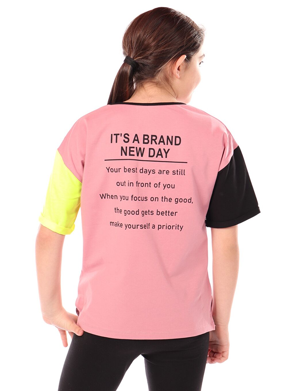 Pembe Kız Çocuk Nakışlı Tişört-1