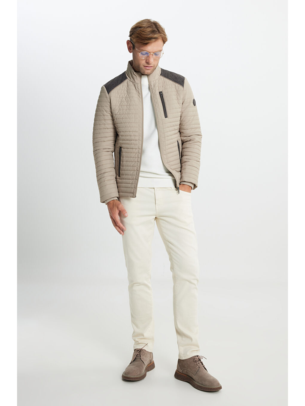 Erkek Bej Standart Fit Normal Kesim Kapitone Desenli Dik Yaka Fermuarlı Yan Cep Şişme Mont-1