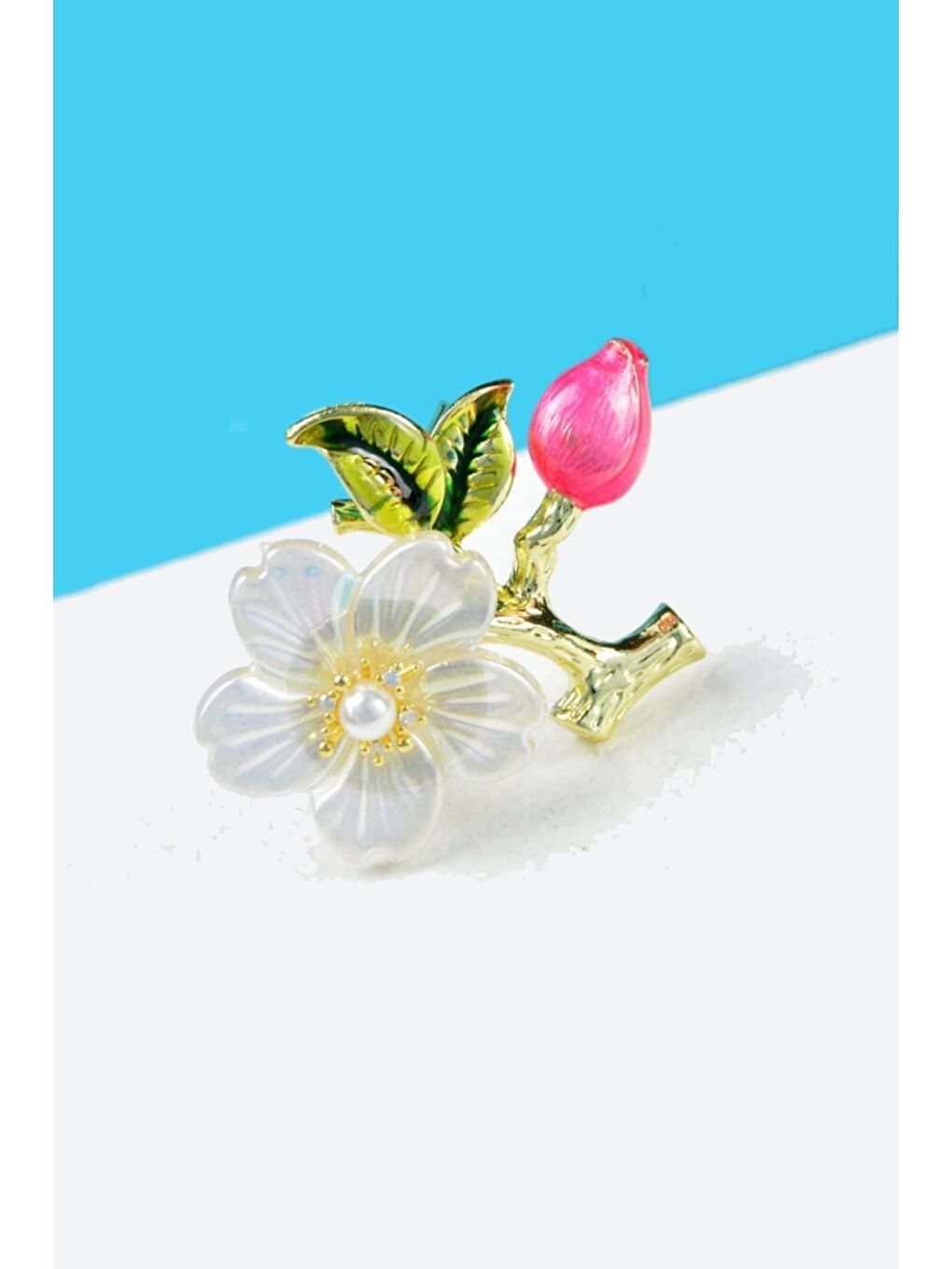 Sarı Sedefli Çiçek Zarif Kadın Broş-4