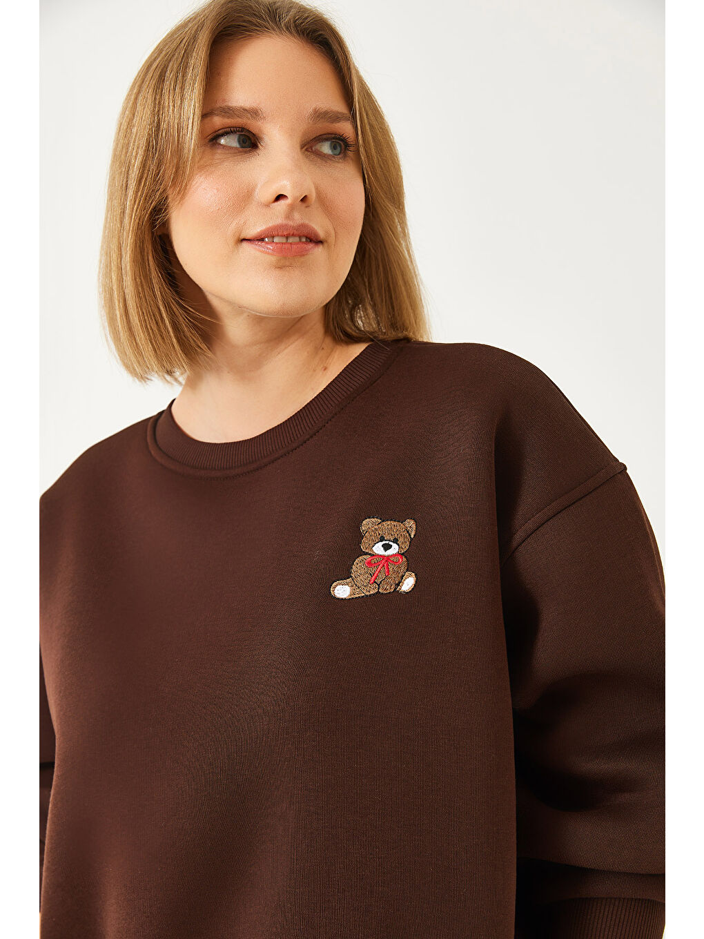 Kahverengi Kadın Üç İplik Şardonlu Ayıcık İşlemeli Sweatshirt-5