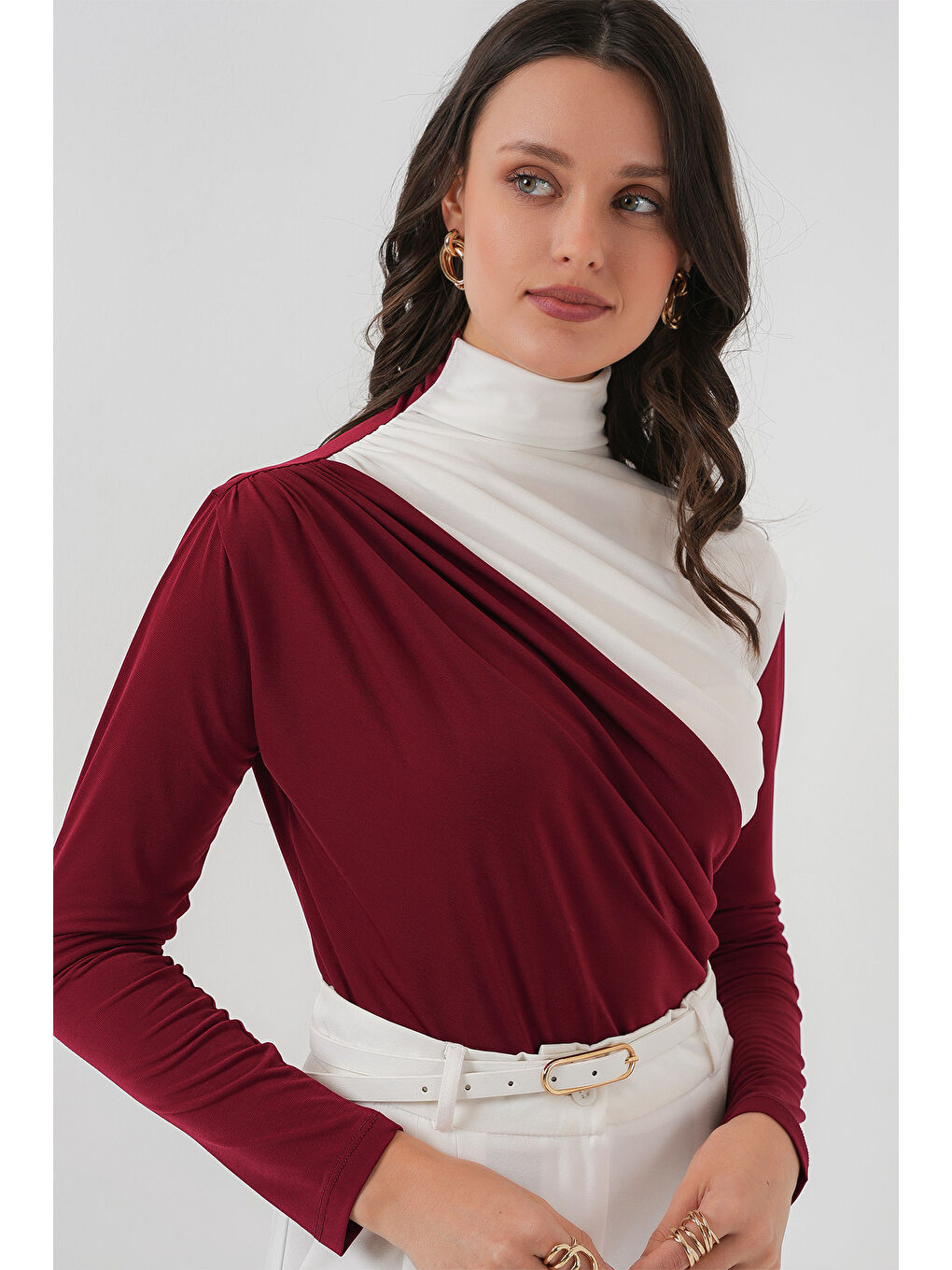 940 Büzgü Detaylı Sandy Bluz - Bordo-3