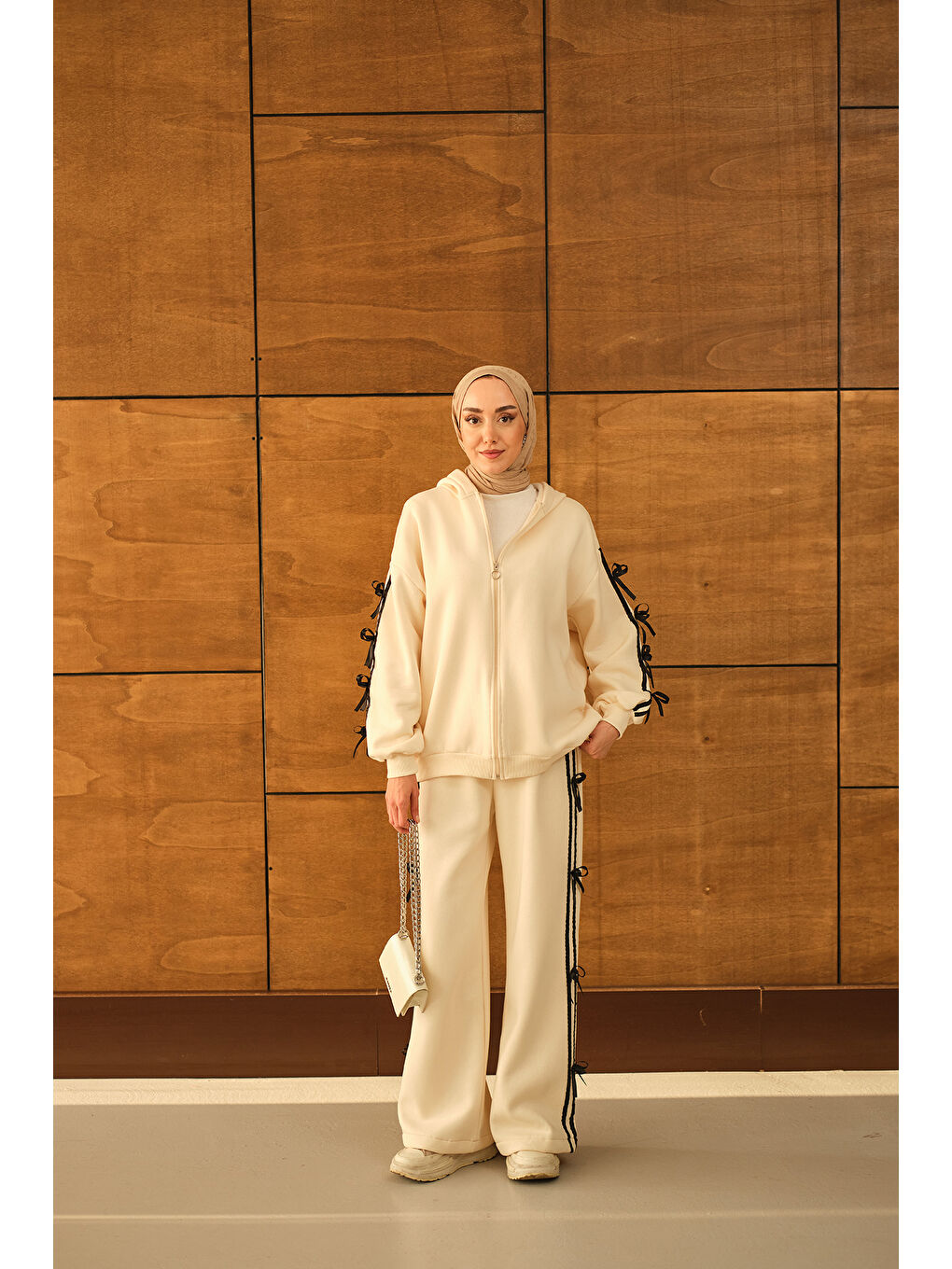 Ekru Kadın Kurdele Detaylı Takım Krem-4
