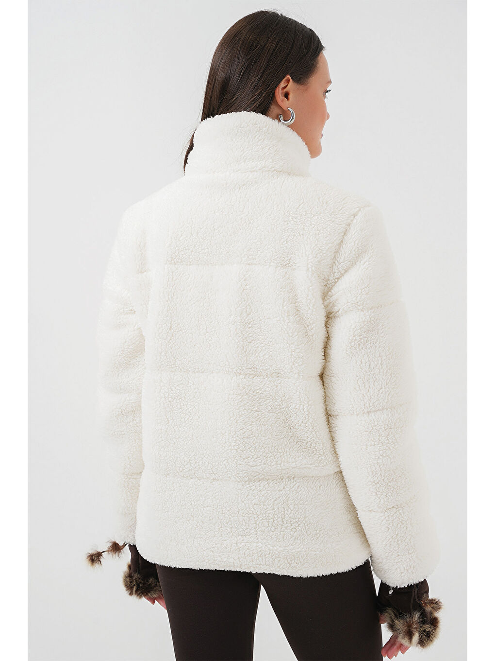 5178 Astarlı Pelüş Mont   Beyaz-5