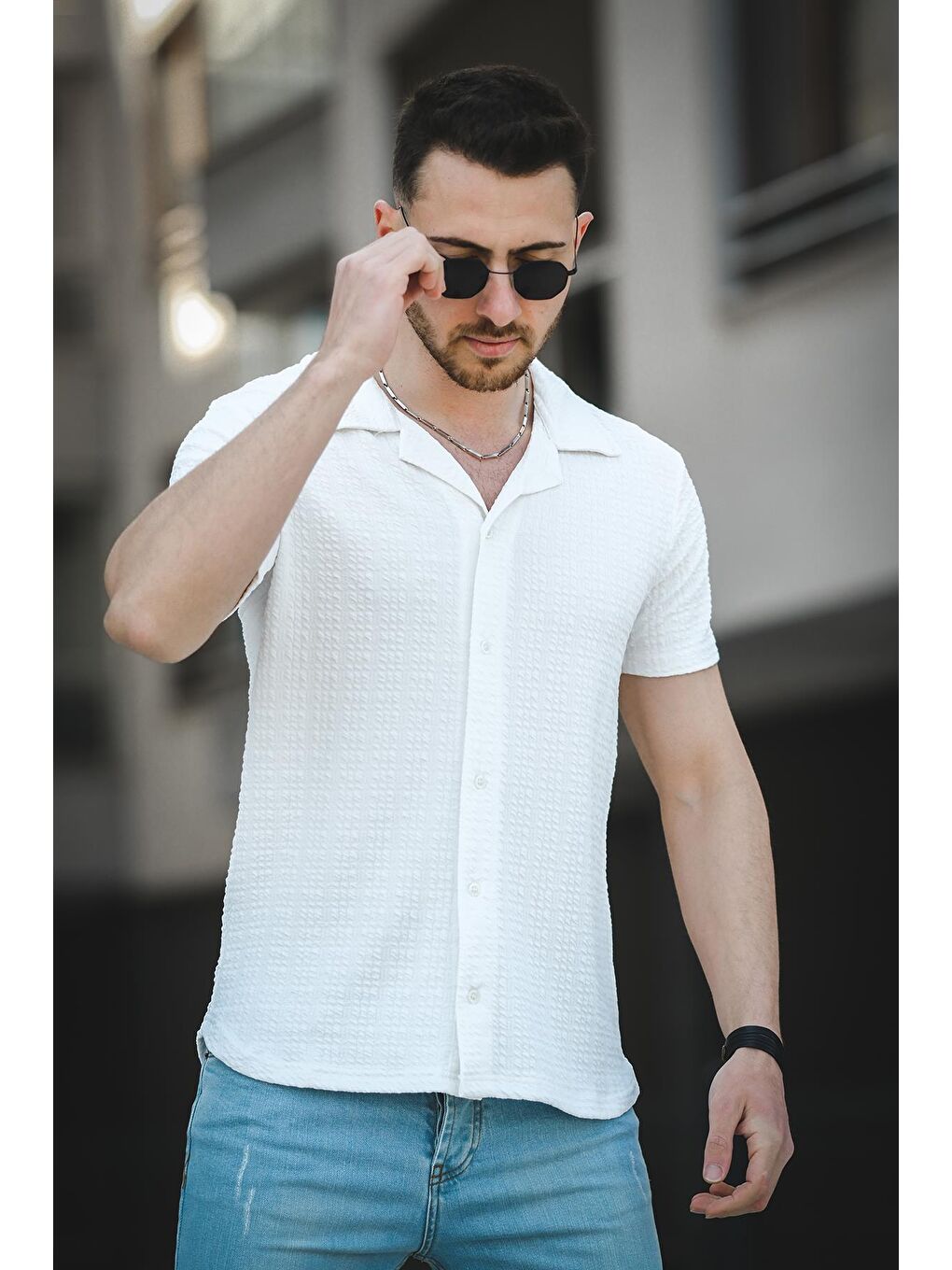 Oksit Beyaz Dokulu Slim Fit Full Likralı Kısa Kol Apaç Yaka Erkek Gömlek