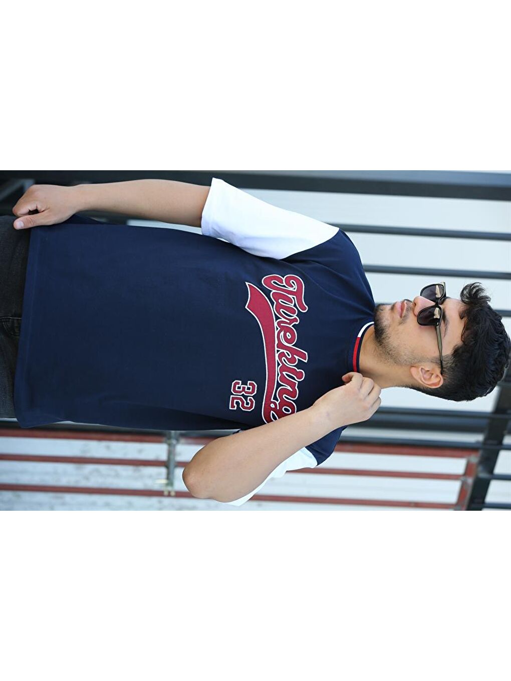 Tureking Nakışlı Kısa Kollu Tişört Oversize-Lacivert-2