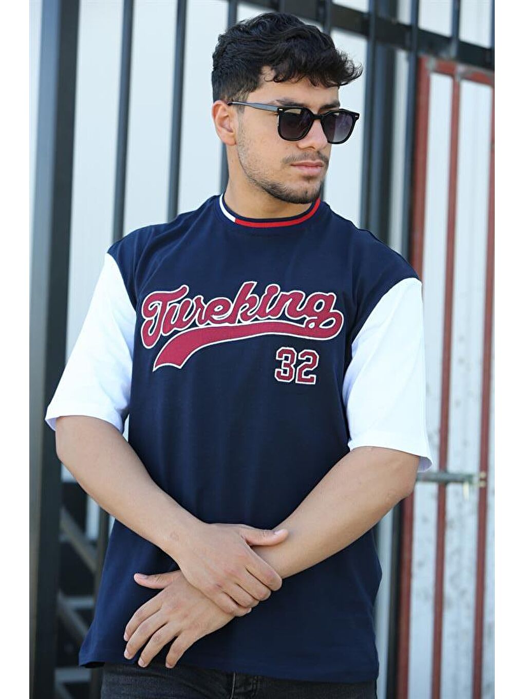 Tureking Nakışlı Kısa Kollu Tişört Oversize-Lacivert-3