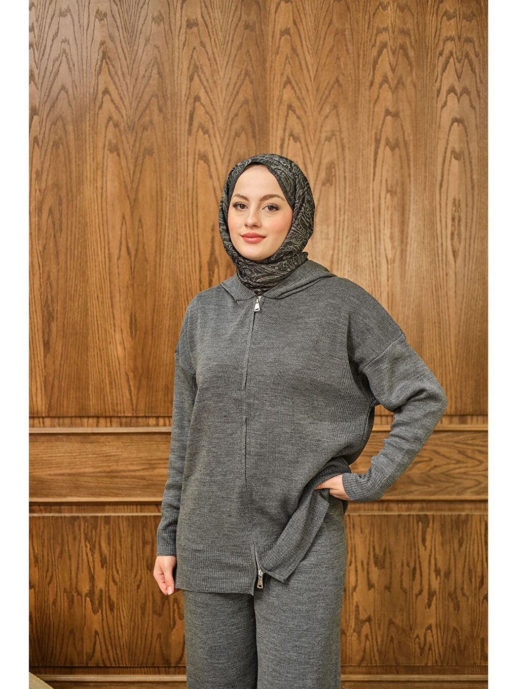 Kadın Kendinden Desenli Triko Takım Gri-4