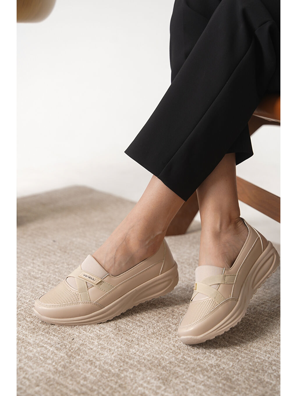 Ekru D0312 Günlük Ortopedik Kadın Babet Ayakkabı-1