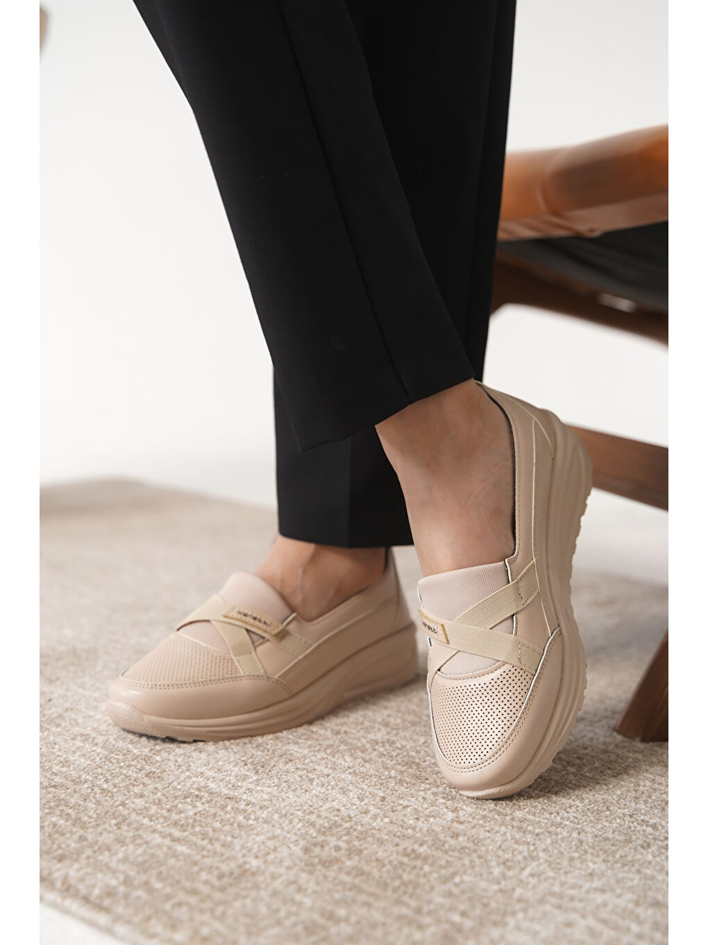 Ekru D0312 Günlük Ortopedik Kadın Babet Ayakkabı-4