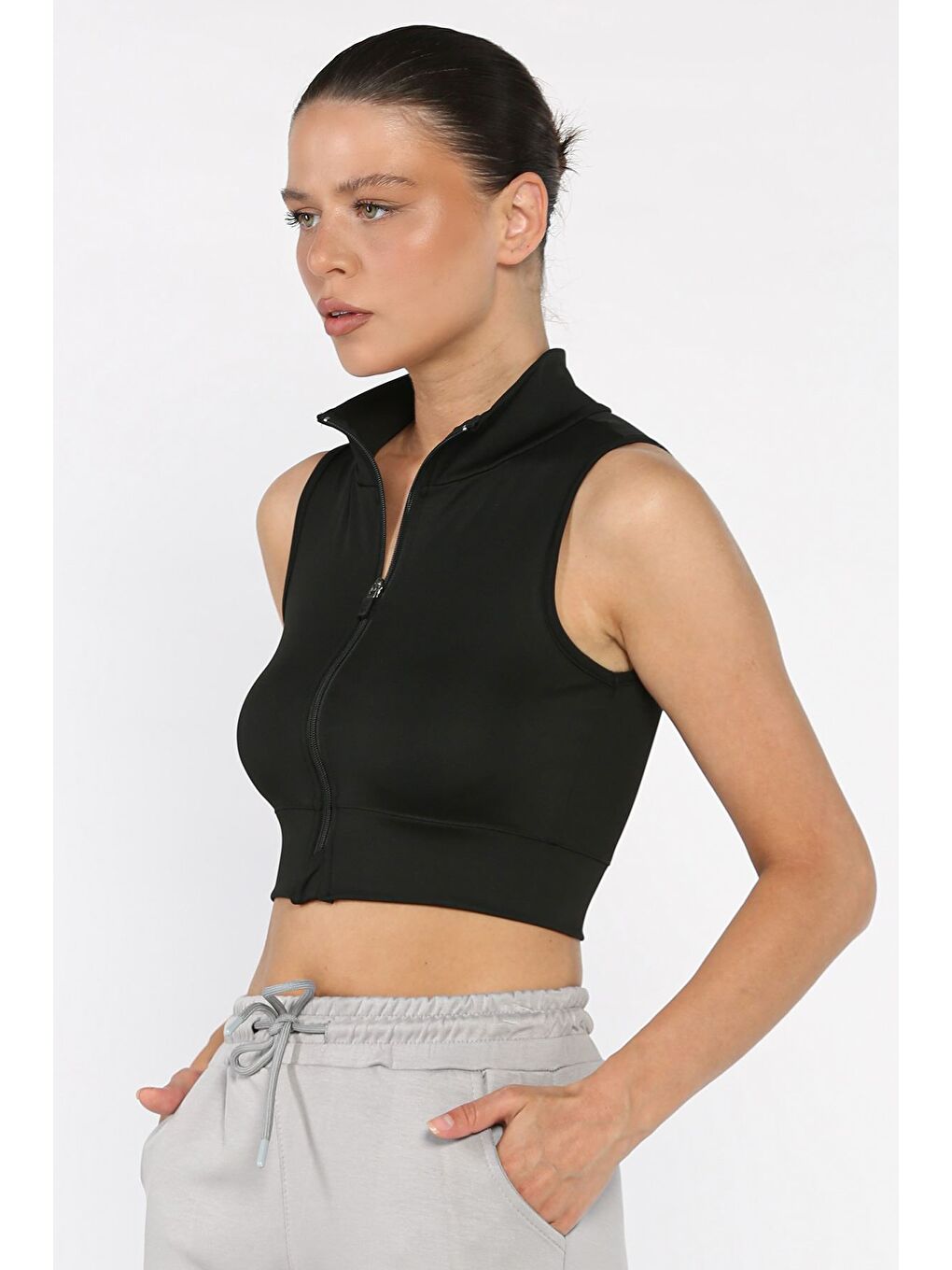 Siyah Kadın Ön Fermuarlı Elastanlı Crop Top Bluz