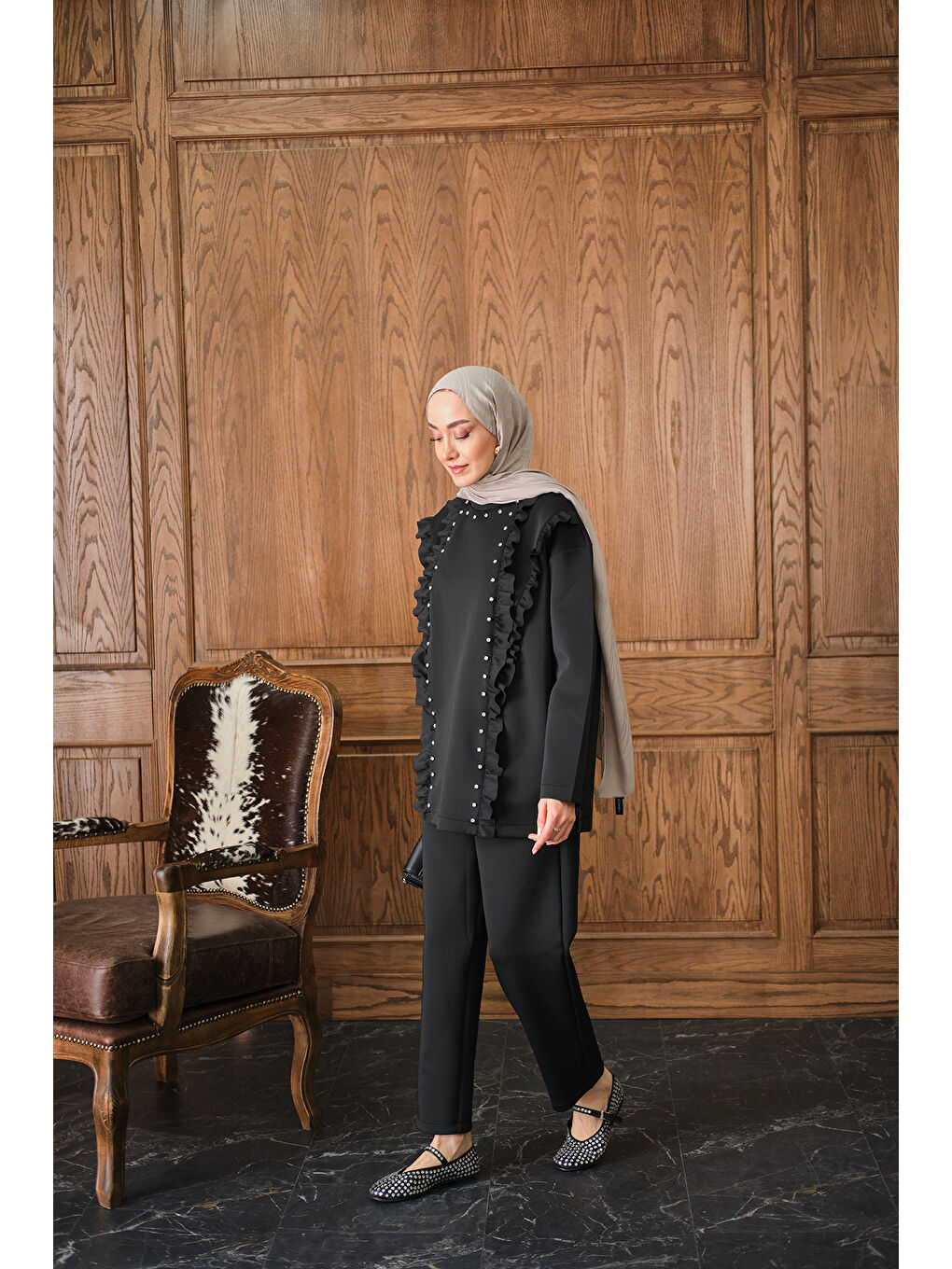 Kadın Taş Aksesuarlı Takım Siyah-2