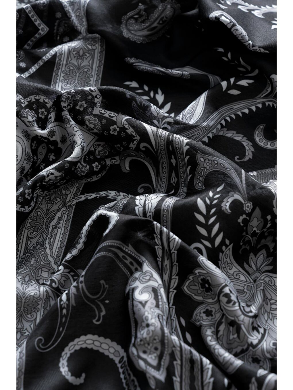 Siyah Kadın Teos Soft Şal-3