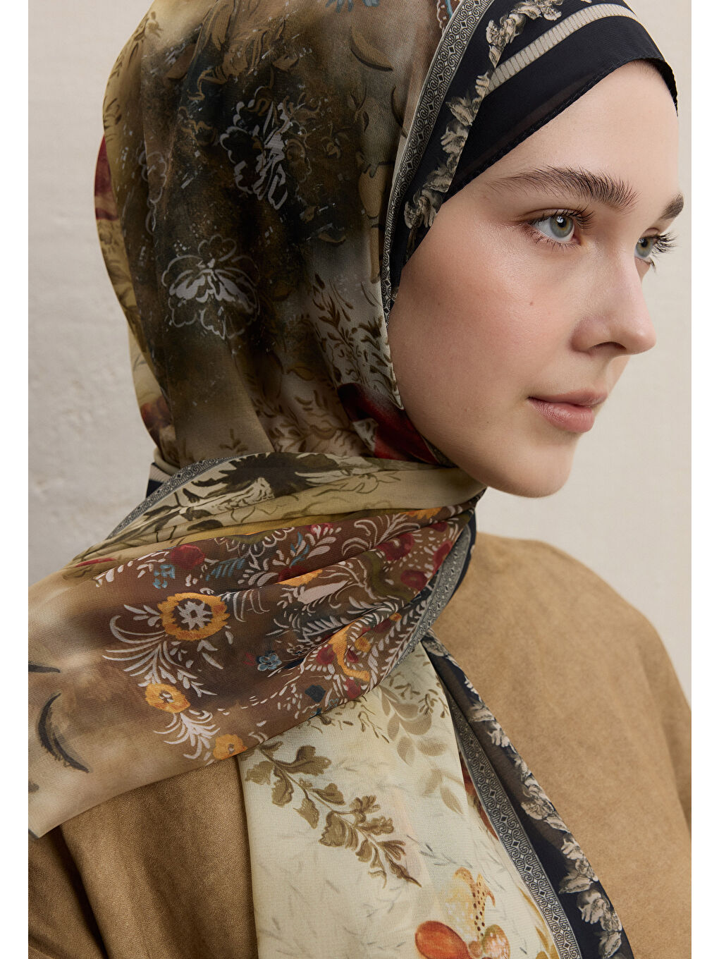 Ellen Desen İpek Krep Şal Siyah-1