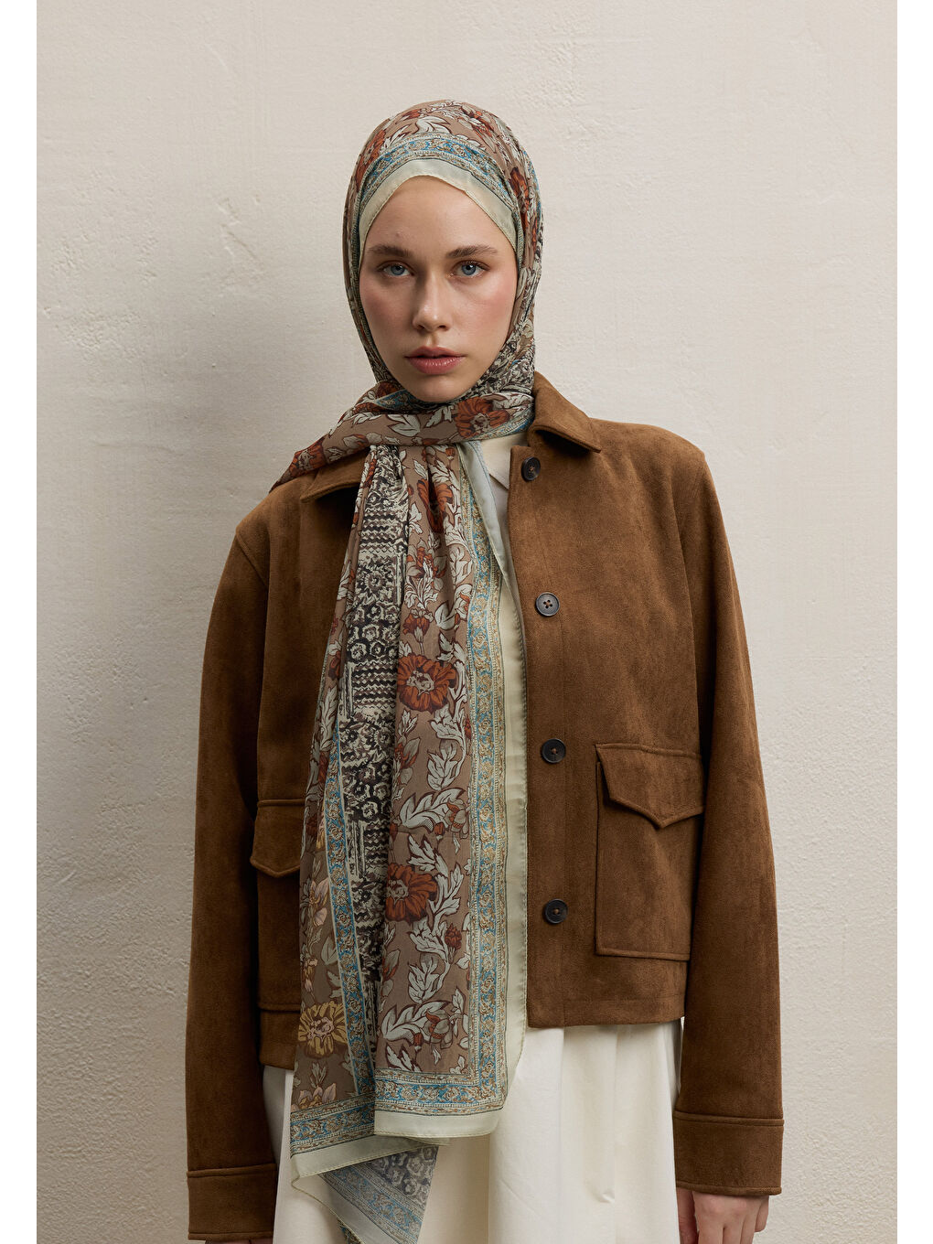 Kahverengi Adella Desen İpek Krep Şal Toprak-3