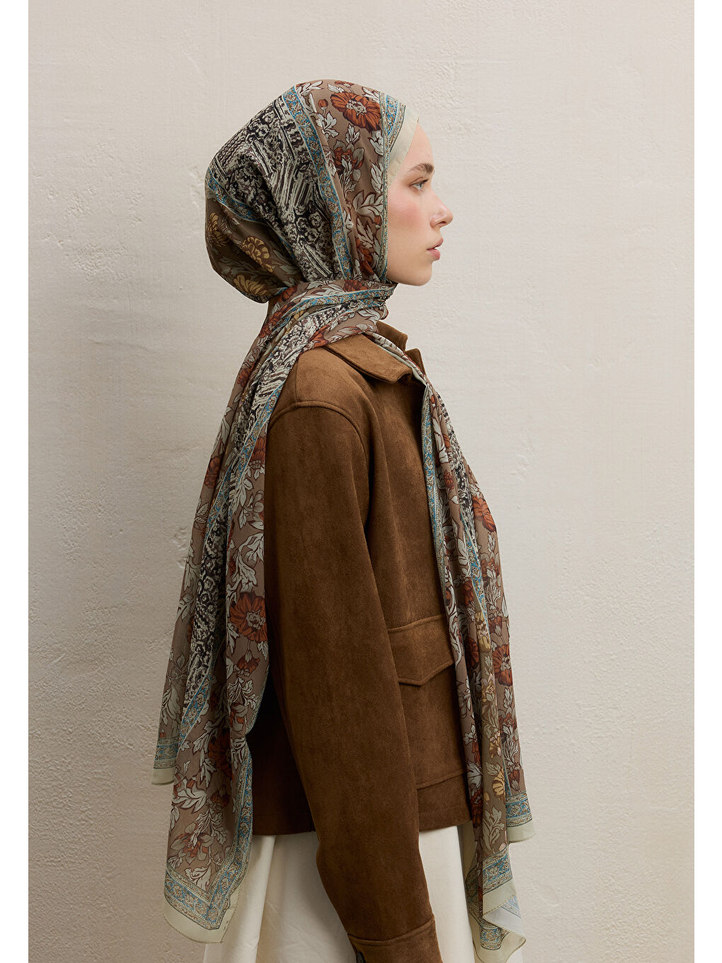 Kahverengi Adella Desen İpek Krep Şal Toprak-4