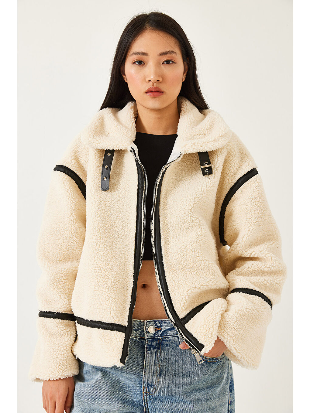 Ekru Kadın Deri Detaylı Pelüş Mont-1