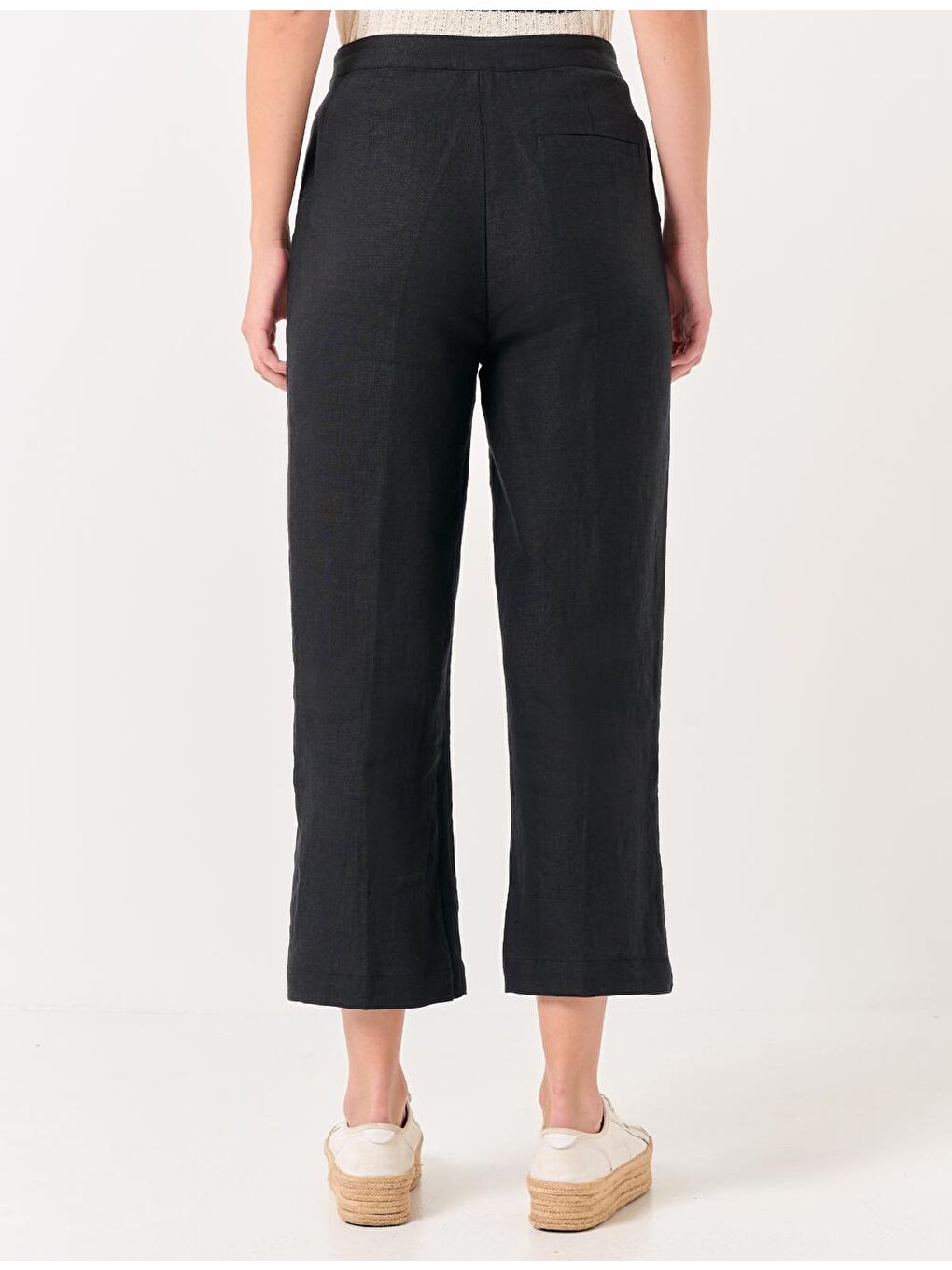 Siyah Yüksek Bel Cepli Keten Pantolon-5