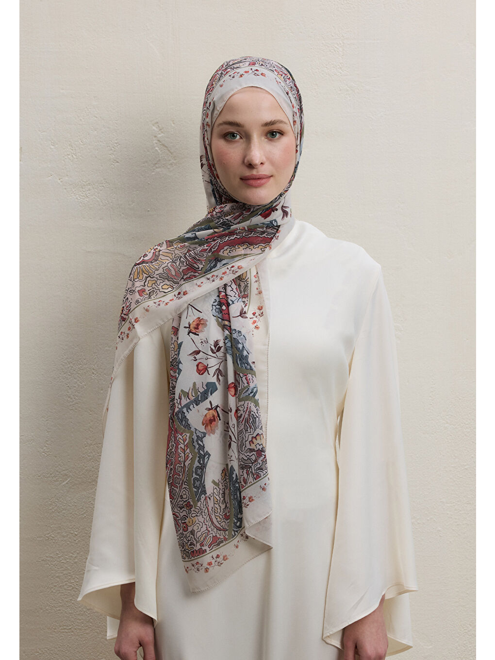 Alıza Desen İpek Krep Şal Bej-4